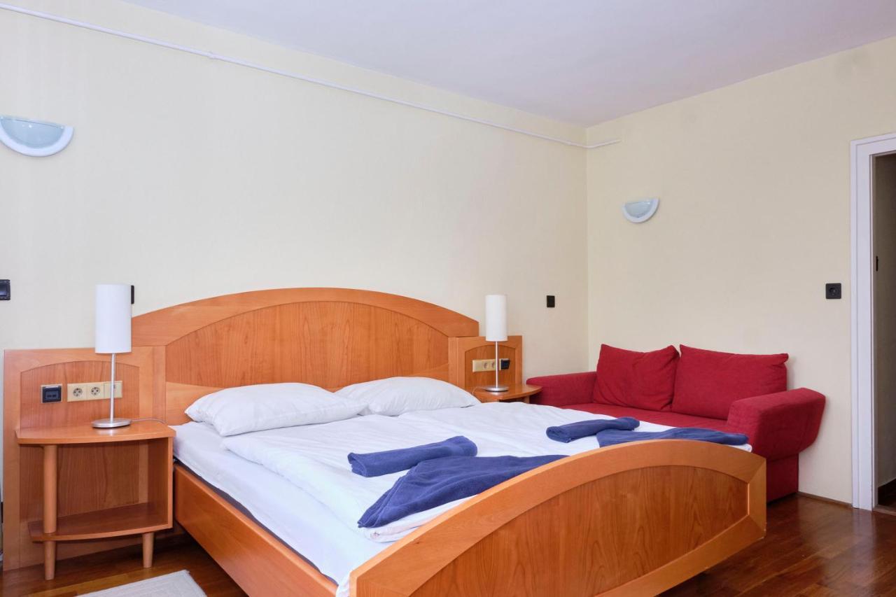Retro Lido - Vonyarcvashegy Hotel Ngoại thất bức ảnh