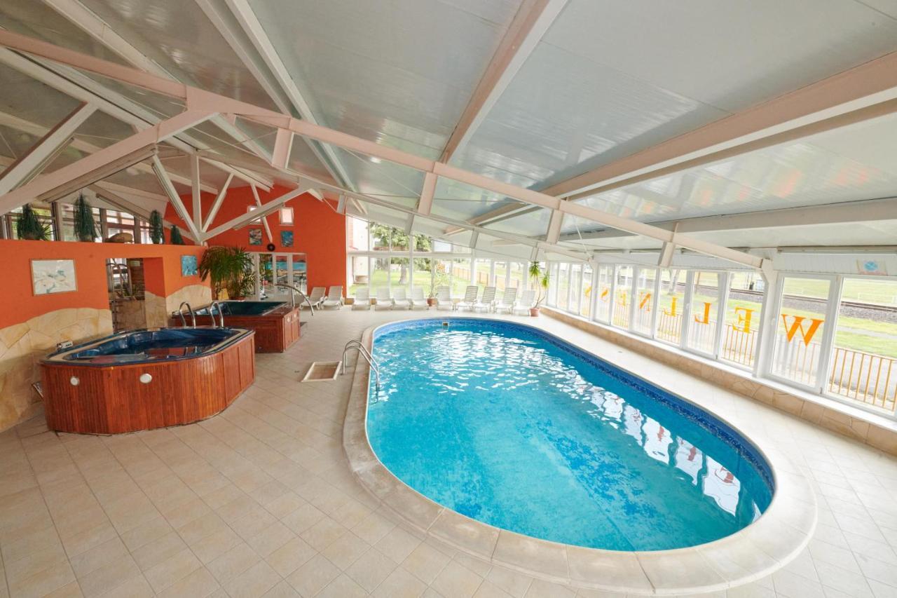 Retro Lido - Vonyarcvashegy Hotel Ngoại thất bức ảnh